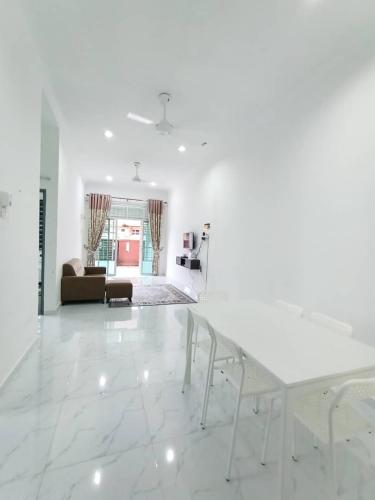 Homestay Kemaman Fyna02 di Bukit Kuang Homestay Kemaman Fyna02 di Bukit Kuang