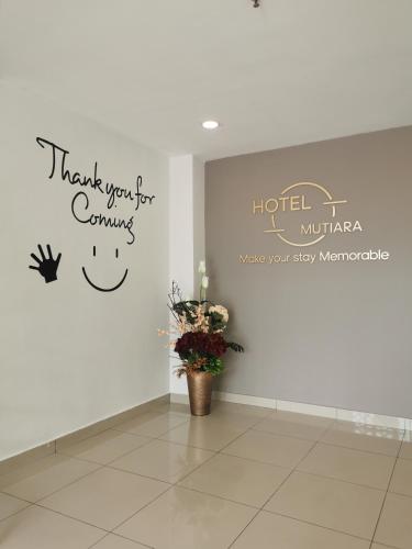 Лобби, Hotel Mutiara in Гуа-Мусанн