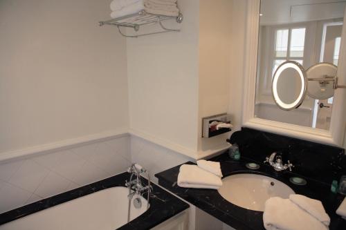 Hotel les Vergers de Saint Paul - image 8