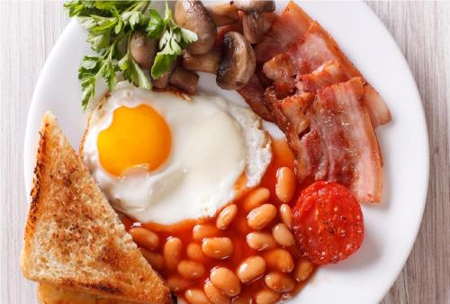 East Pallant Bed and Breakfast, Located in Large Georgian Townhouse in Central Chichester