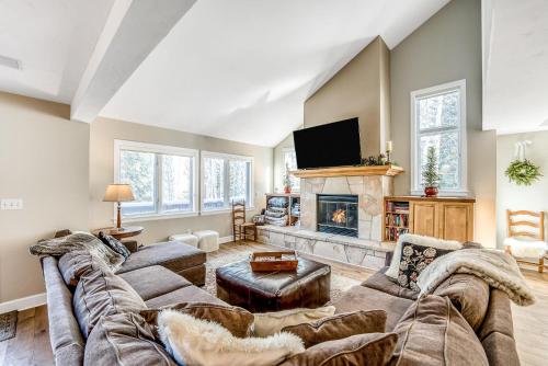 5038B Ute Lane, Vail