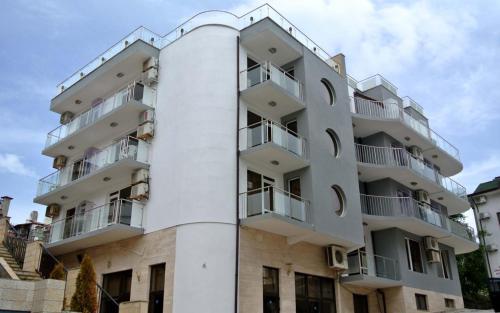Valeo Hotel - image 8