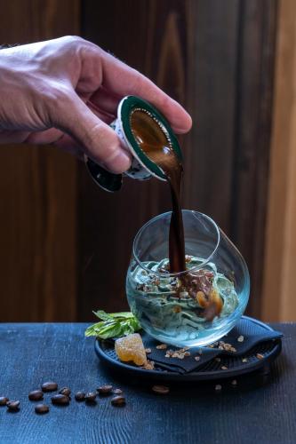 DECAN Concept Boutique Estate - image 3