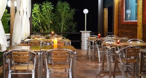 المرافق, Apartamentos Paraje San Gines in اندوجار