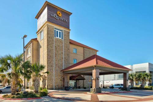 La Quinta by Wyndham Dallas Grand Prairie South