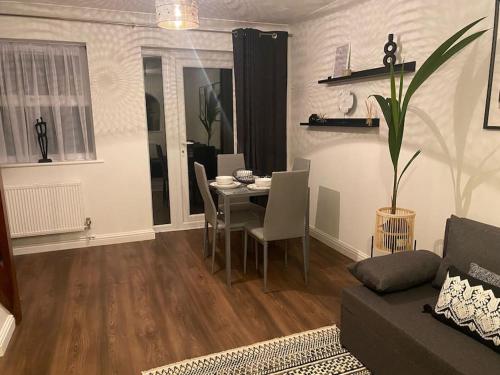 Picture of Acacia Villa