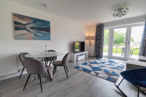 Spacious 2 bedroom modern apartment in Inverness in Inshes Wood