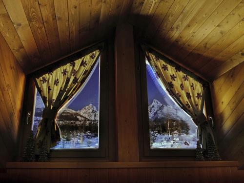 Panoramic Mountain Residence - image 9