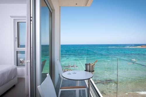 Ammos Beach Hotel - image 11