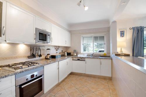 Kitchen, Apartment Sunset in Almancil Town Center