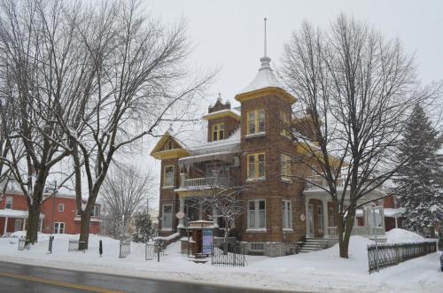 Le 100 St-Laurent - Berthierville