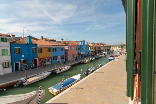 Wondrous Palazzetto 1619 in Magical Burano Island