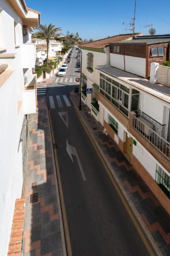 Lets in the Sun Sea View Apartment Calabella - image 3