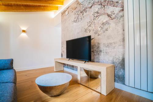 Apartment with Terrace image 2