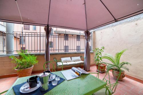 Spacious with sunny Terrace near Vatican, Roma (foto 4)