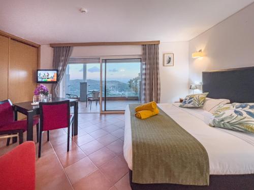 Studio Apartment with Balcony