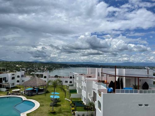 Casa en Tequesquitengo con acceso al lago