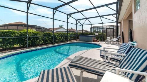 8157 Fan Palm Way - main image