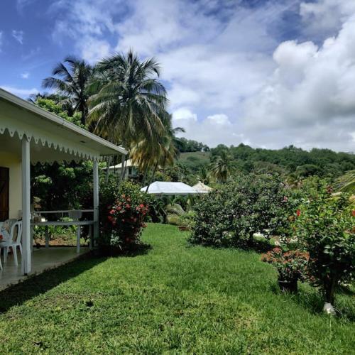 Superbe villa créole vue mer avec accès piscine et plage - Location, gîte - Sainte-Marie