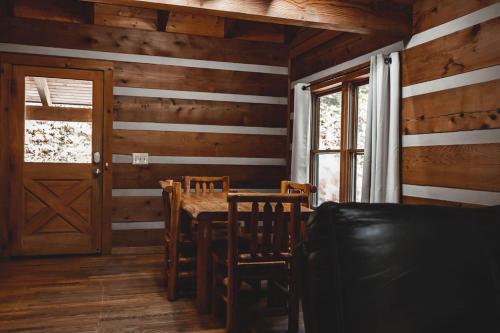 Bear Creek at 36 North Cabin - Fireplace in Purlear, USA