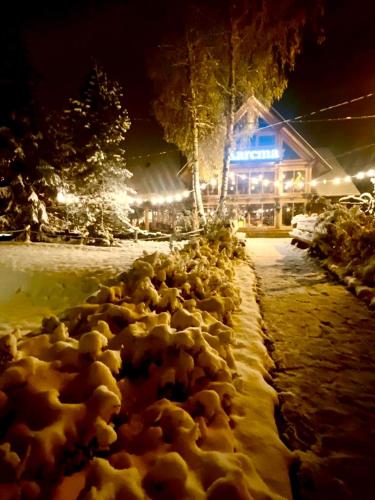 ZAJAZD BIAŁCZAŃSKI Dom Wypoczynkowy Restauracja obrázok