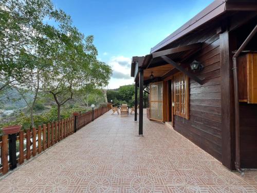 Kapilio Cottage House in Laneia
