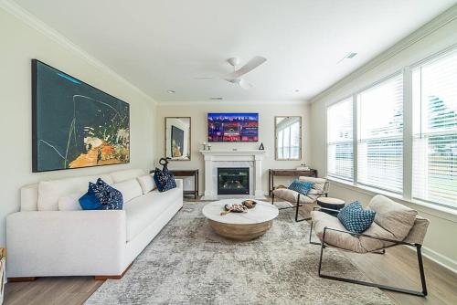 NEW! LUX. 4BR Home w/ Grill, Office & Huge Yard