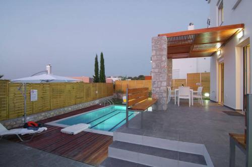 Villa Aada - moderne Komfortvilla mit eigenem Pool, Loutra (fotografie 5)