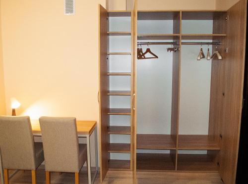 Quadruple Room with Private Bathroom