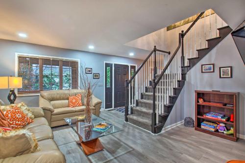 Lake Access, Hot Tub and 2 Decks Ortonville Retreat in Ortonville, USA