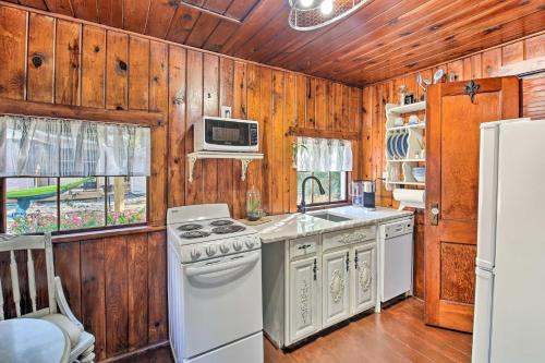 Hot Springs Studio about 3 Mi to National Park! in Hot Springs, USA