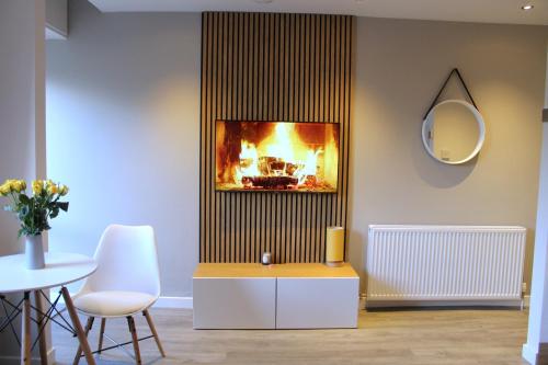 Modern Craigie Apartment in Craigie