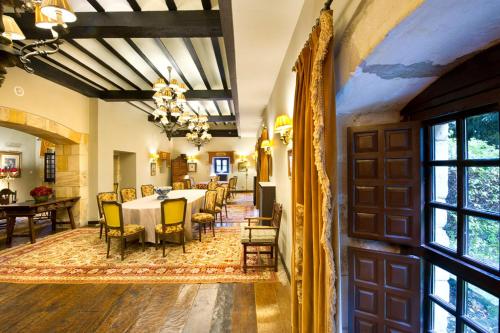 Parador de Santillana Gil Blas - main image