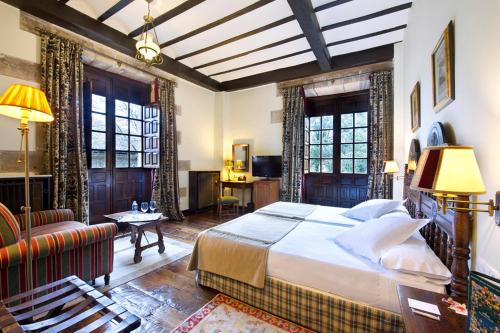 Parador de Santillana Gil Blas - image 11