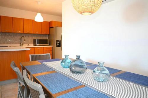 Kitchen, Apartamento frente a la Playa Arecibo Puerto Rico in Arecibo