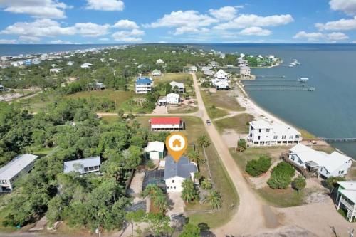 Pet-Friendly Bay View Home w/ Screened Pool Near Lighthouse, St. George Island
