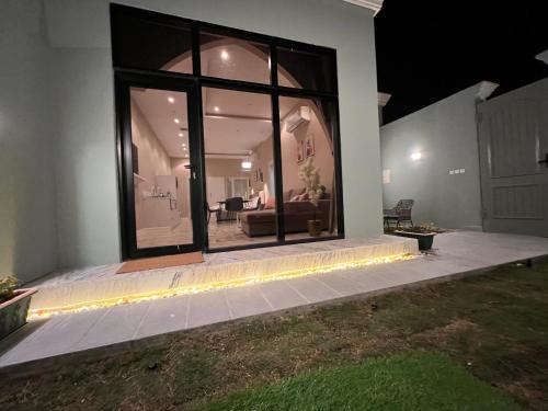 Kert, الأجنحة الرخامية فندقية (الأجنحة الرخامية فندقية) near Nayef bin Abdulaziz herceg nemzetközi repülőtér