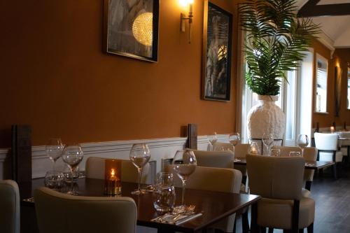 The Wheatsheaf Pub, Kitchen & Rooms in 賓翰東