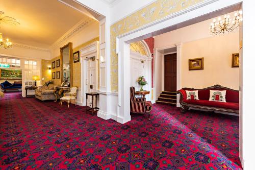 Castle Hotel - image 2