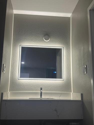 ROYAL MOTEL TRACY in แทรซี (CA)