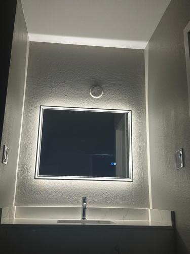 ROYAL MOTEL TRACY in แทรซี (CA)