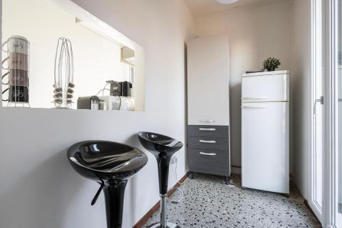 Ca' Giorgia Venice Apartment with Balcony - image 9