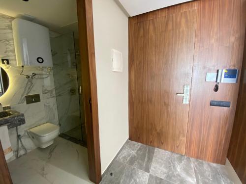 Modern 1 BR, 1min from Downtown Anoual Tramway, Casablanca (photo 5)