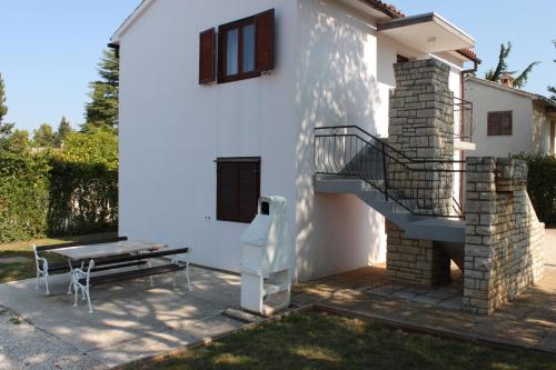 Apartments by the sea Dajla Novigrad - 3371 - image 2