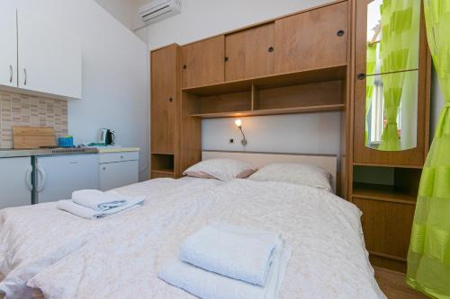 Studio with Balcony and Sea View room in Apartments by the sea Brela Makarska - 20075