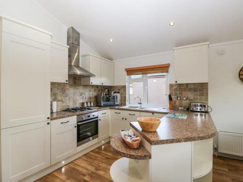 Exterior view, Blenheim Lodge in Puxton