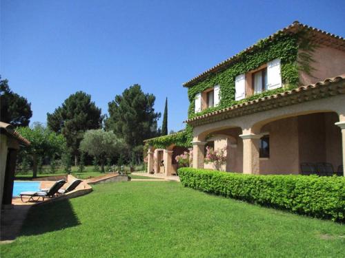 Delightful villa in historic village ten minutes from the sea.