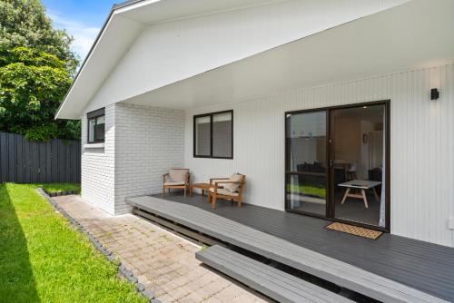 Garden Grove Gem - Lake Taupō Holiday Home