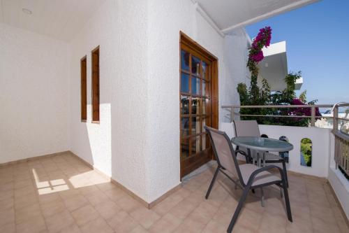 Varouxakis Hotel - image 7