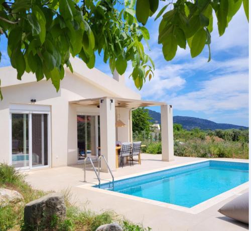Casa O' - Moderne Villa mit großer Terrasse und privatem Swimmingpool